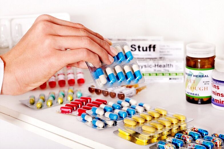 Ang isang doktor ay dapat magreseta ng mga gamot para sa paggamot ng prostatitis